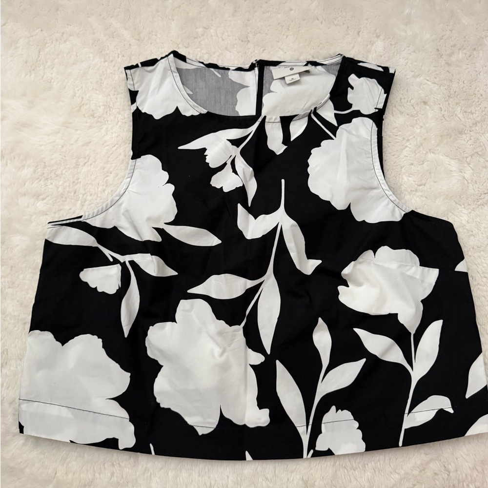 Kate Spade Black and White Floral Crop Top